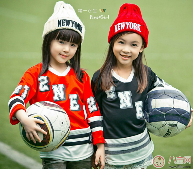 蘇格蘭小學迎來13對雙胞胎 心疼老師一分鐘并想生雙胞胎的看過來