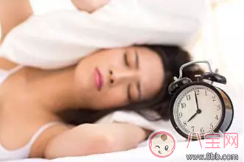 原來睡姿影響這么大 睡姿也會(huì)導(dǎo)致不孕