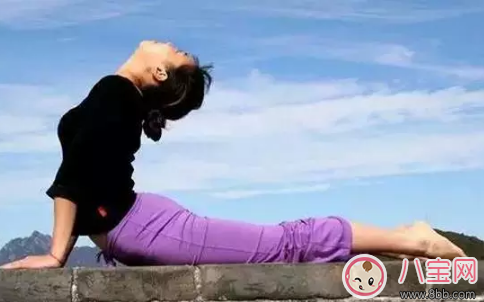 不用做豐胸手術(shù) 簡單運動豐胸最靠譜