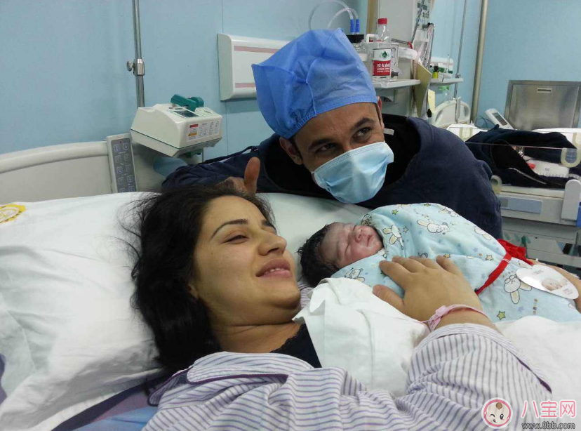 出門買個(gè)菜，順便生個(gè)娃 在路上突然要生了怎么辦