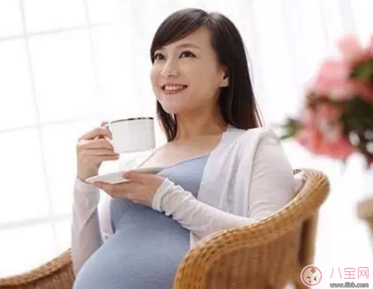 下雨天孕婦出門(mén)需要注意什么 孕婦下雨天出門(mén)要帶什么東西