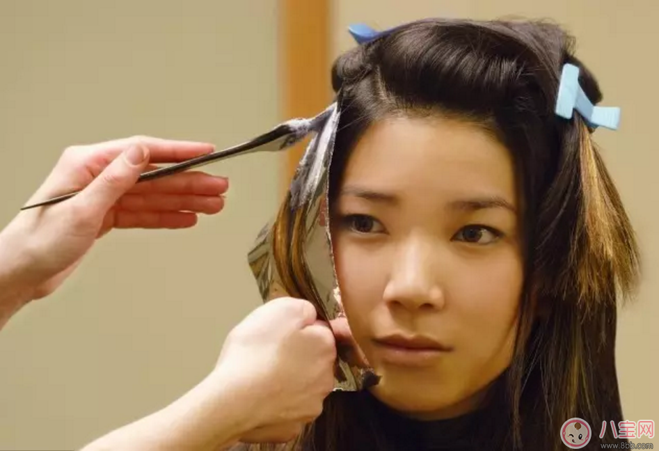 孕期長(zhǎng)發(fā)搶胎兒營(yíng)養(yǎng)嗎？需要剪短發(fā)嗎？