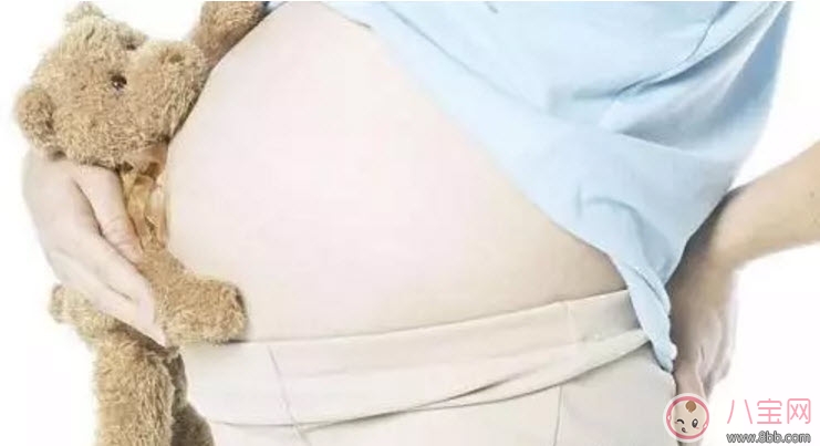 胎兒為什么會打嗝 胎兒打嗝是因?yàn)樵袐D吃太飽嗎 胎兒為什么會打嗝 胎兒打嗝是因?yàn)樵袐D吃太飽嗎