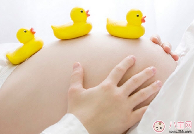 飯點吃飯的時候?qū)殞毺拥膮柡?寶寶胎動的意思還有哪些