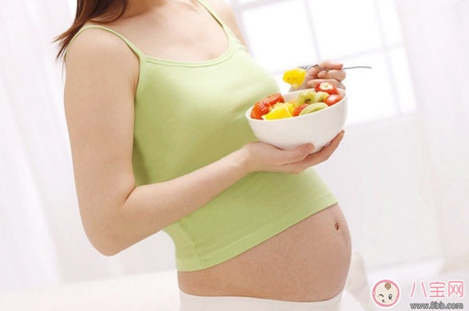 飯點吃飯的時候?qū)殞毺拥膮柡?寶寶胎動的意思還有哪些