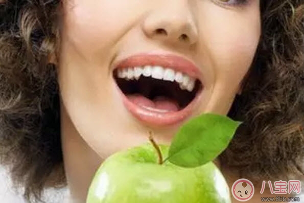 孕婦口腔潰瘍?cè)趺崔k 孕婦口腔潰瘍小妙招(口腔潰瘍食療推薦)