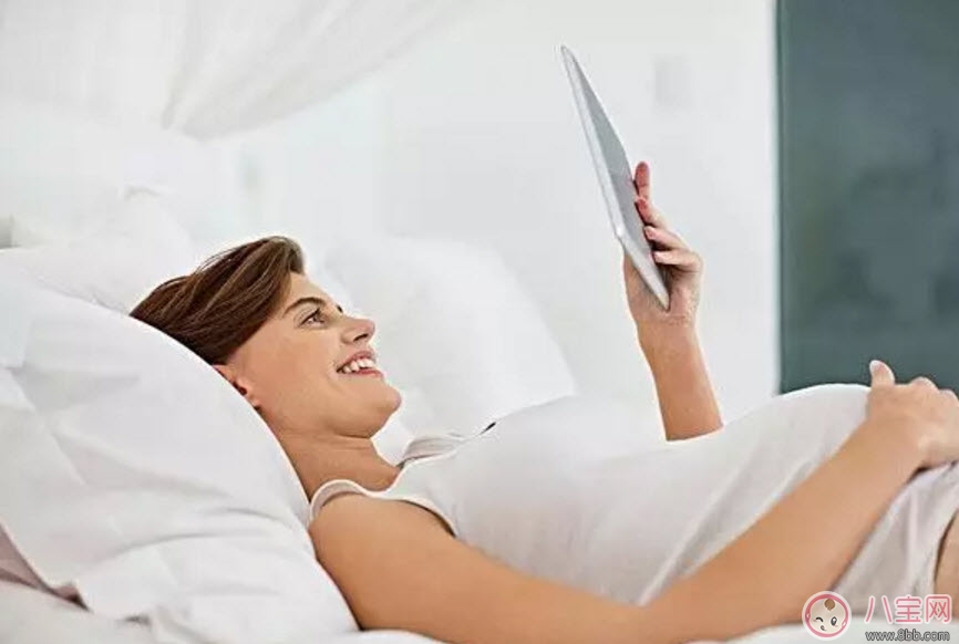 懷孕玩手機孩子易暴躁 手機對孕婦的影響還有哪些