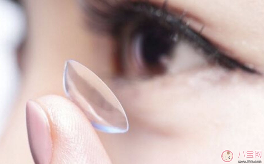 懷孕能帶隱形眼鏡嗎 懷孕帶隱形眼鏡對胎兒有影響嗎