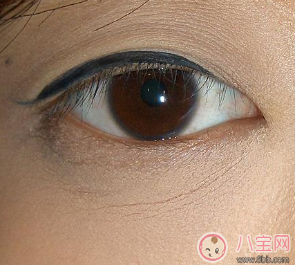 生完孩子變黃臉婆 產(chǎn)后臉部長(zhǎng)細(xì)紋護(hù)理方法