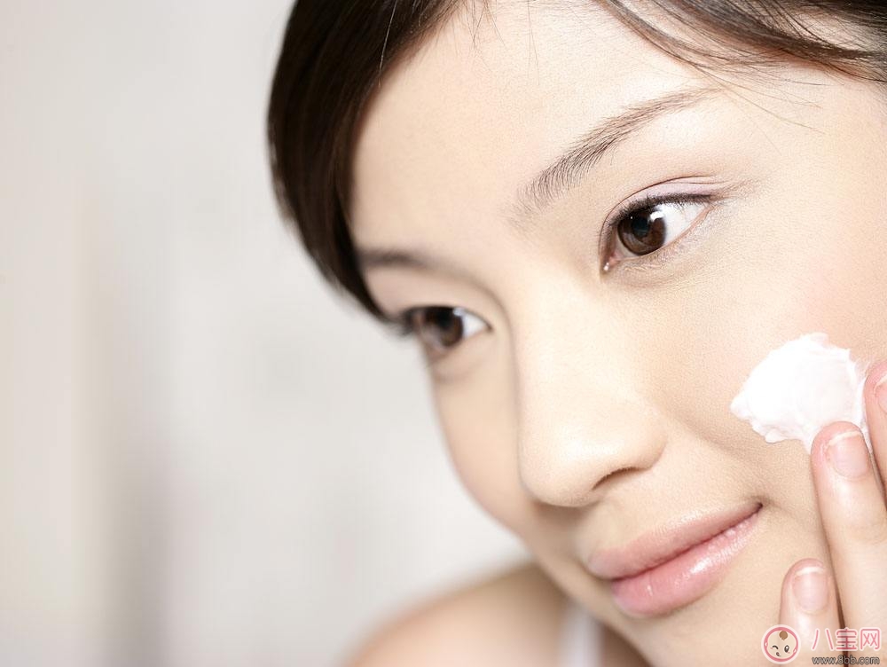 照顧寶寶熬夜疲勞肌膚如何保養(yǎng) 簡(jiǎn)單肌膚保養(yǎng)重點(diǎn) 照顧寶寶熬夜疲勞肌膚如何保養(yǎng) 簡(jiǎn)單肌膚保養(yǎng)重點(diǎn)