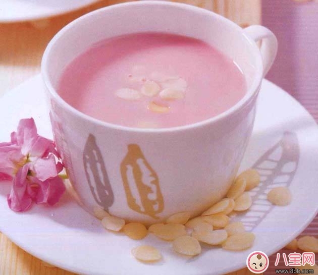 哺乳期喝杏仁奶好處多 美容養(yǎng)顏還補鈣 哺乳期喝杏仁奶好處多 美容養(yǎng)顏還補鈣