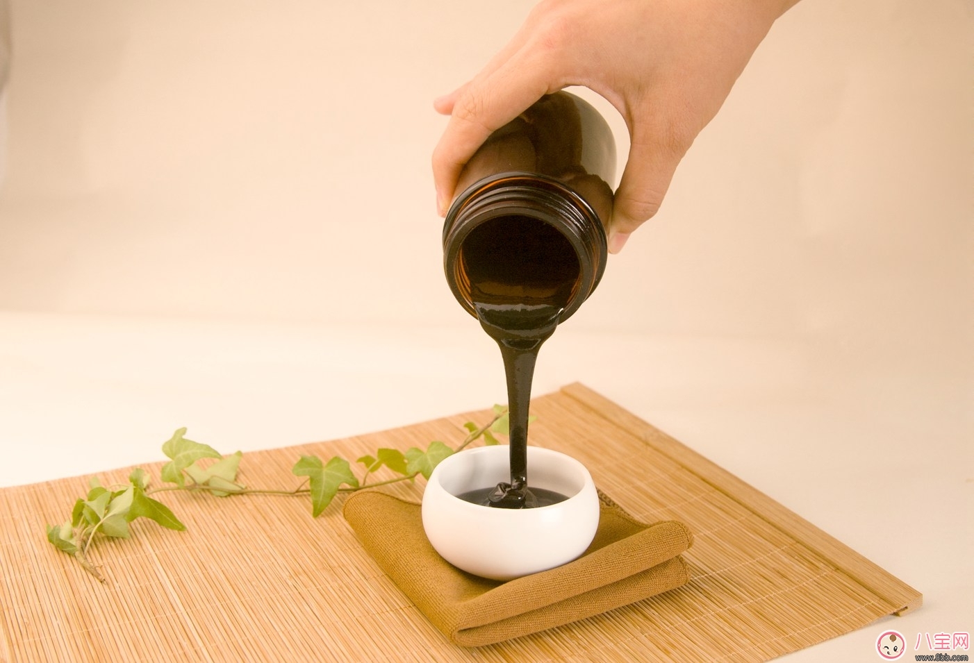 產(chǎn)后掉發(fā)嚴(yán)重怎么辦  產(chǎn)后掉發(fā)如何正確預(yù)防