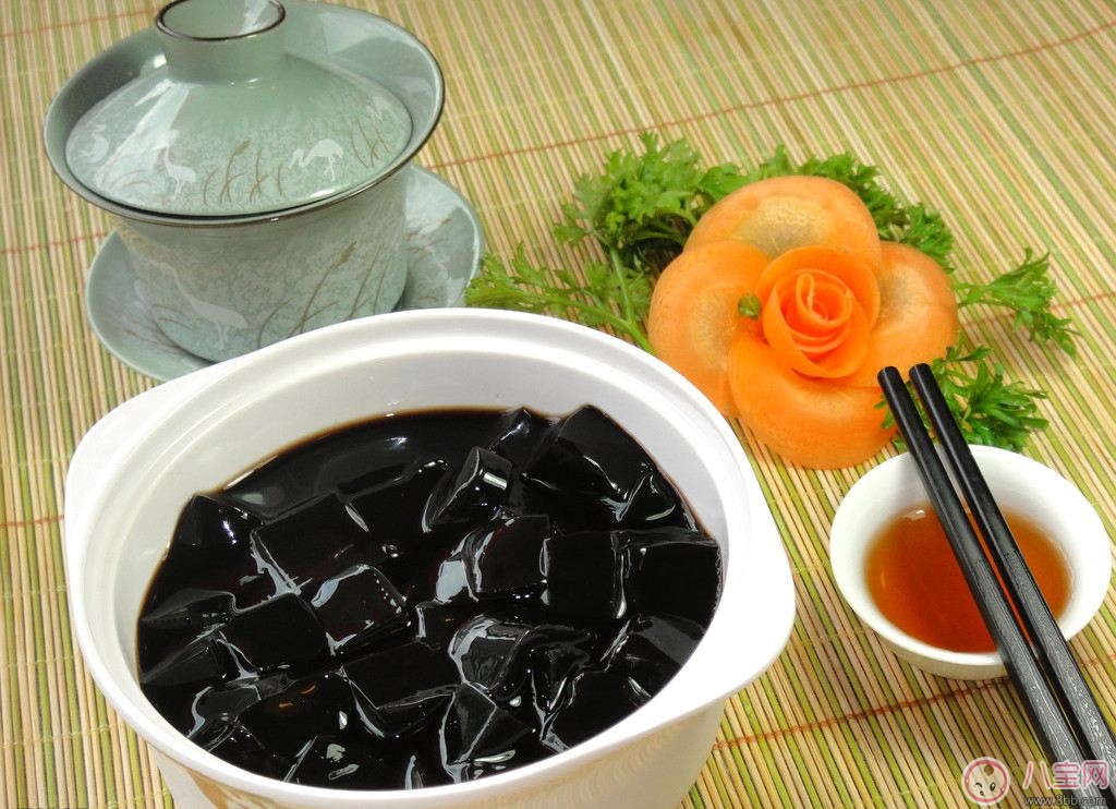 女性適合的中藥零食吃法有講究  食用有哪些注意事項