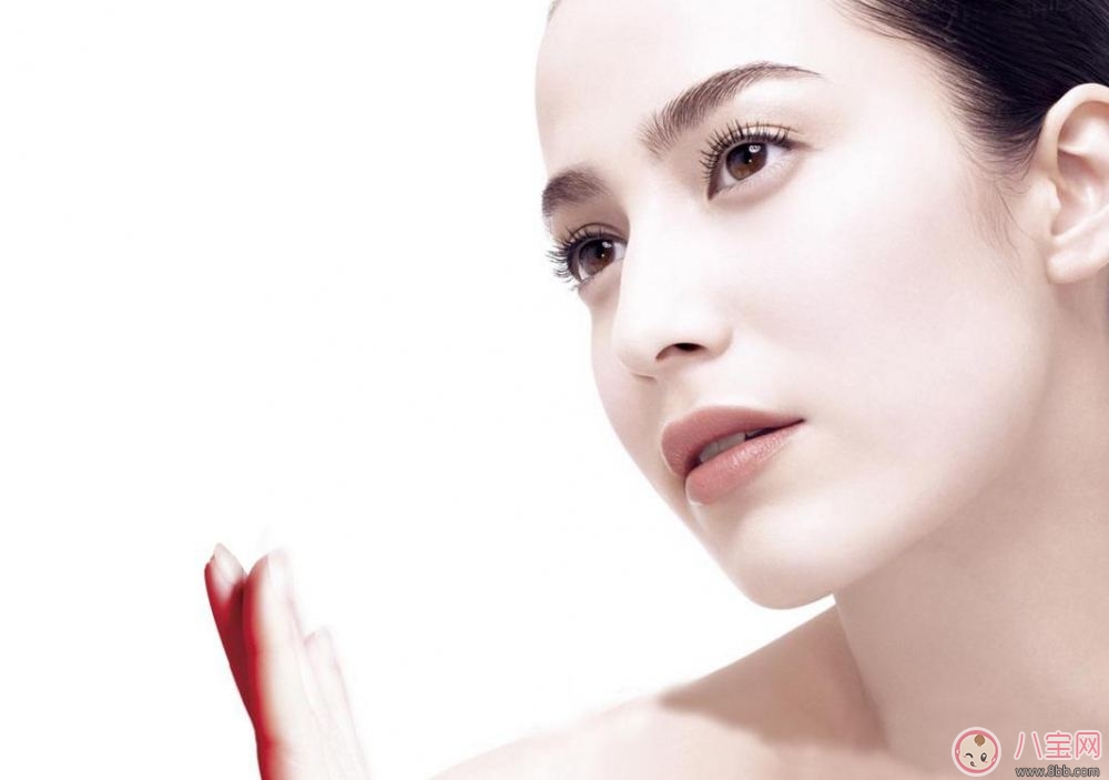 照顧寶貝太辛苦  寶媽如何預(yù)防消除眼袋