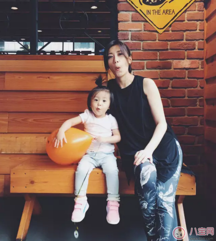 賈靜雯孕后快速恢復身材 秘訣在吃早餐前運動