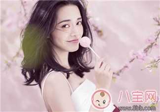 產(chǎn)后嚴重脫發(fā)怎么辦  全方面治療是關鍵