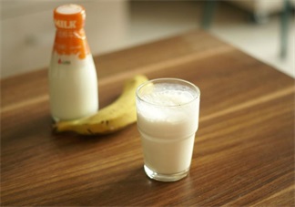 夏天總是在長痘痘怎么辦 用身邊的東西輕松祛痘