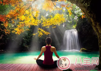 開肩開背瘦大腿 孕后減肥瑜伽來(lái)塑性