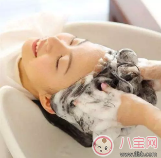 夏季坐月子期間什么時(shí)候可以洗頭 這樣洗更健康