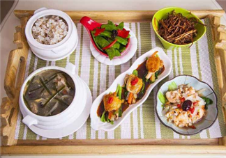 月子餐有哪些 產(chǎn)婦月子餐食譜 坐月子期間吃什么