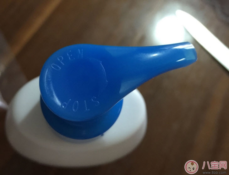 新安怡嬰兒洗發(fā)沐浴露二合一好用嗎 強(qiáng)生新安怡沐浴露二合一哪個(gè)好用