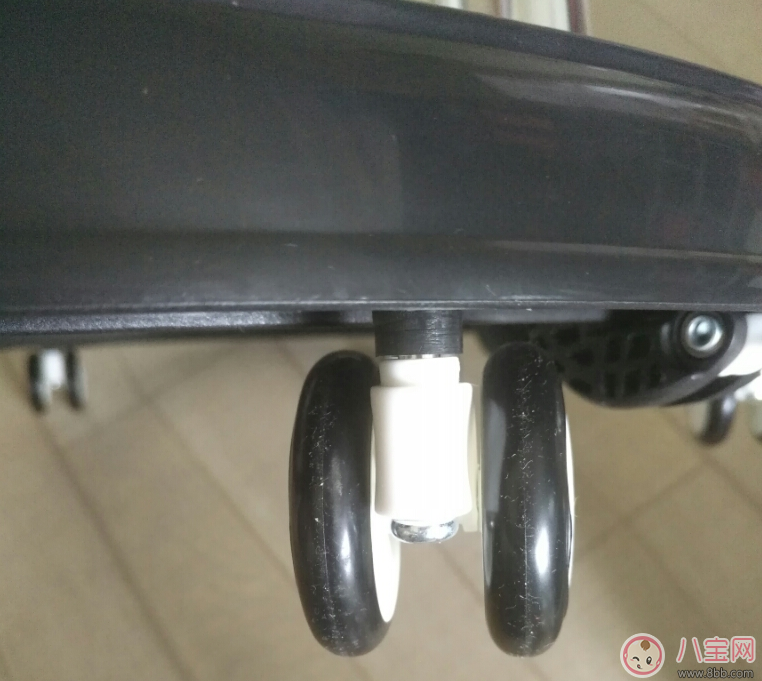 孩子學(xué)走路學(xué)步機(jī)怎么選 7-18月嬰兒學(xué)步車試用測評