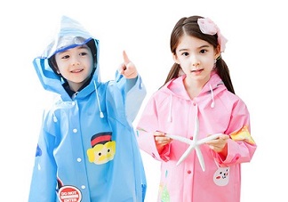 祖國(guó)花朵專用雨衣 給寶寶選什么雨衣好