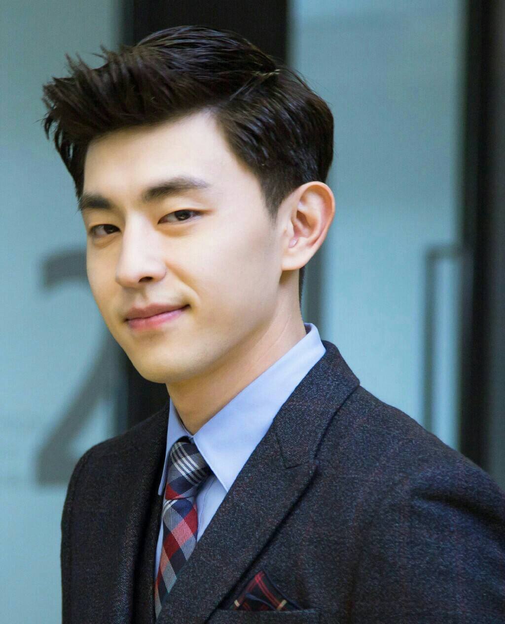 鄧倫《爸爸去哪兒》實習(xí)奶爸表現(xiàn) 東北萌娃與鄧倫配合默契嗎？