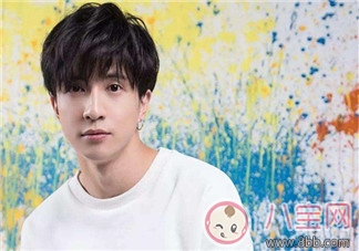 人生巔峰的薛之謙為什么把所有的一往情深都給了同一個(gè)人？