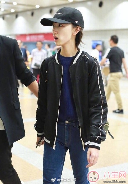 周冬雨下巴為什么會出現(xiàn)疤痕 周冬雨下巴受傷的原因