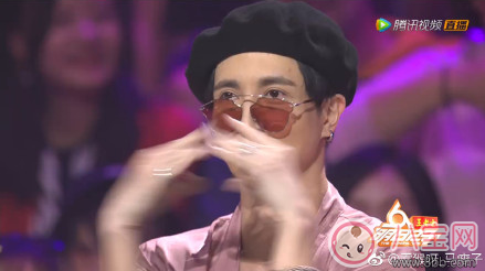 薛之謙的海豹鼓掌怎么鼓的 薛之謙海豹鼓掌方法