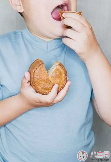 中秋節(jié)多大寶寶可以吃月餅 寶寶吃月餅禁忌