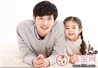 貝克漢姆鄧超周杰倫紛紛淪為“女兒奴” 有爸爸疼的女孩更有成就感