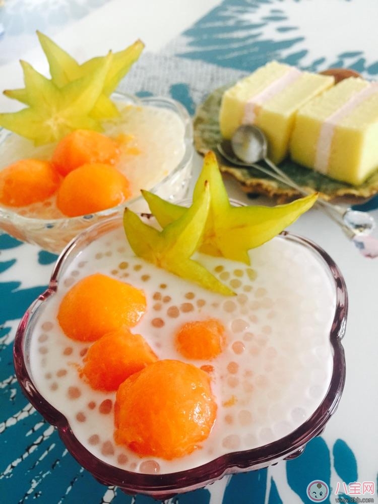 秋燥降火自制椰汁木瓜西米露 媽媽寶寶都愛(ài)吃！