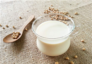 健康飲食須知 豆?jié){對(duì)女性的好處