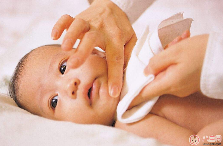 秋季氣溫下降洗澡水冷得快 孩子洗澡水溫計推薦