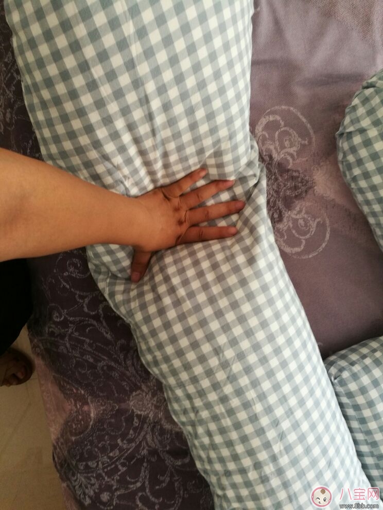 懷孕肚子太大總是睡不好 孕婦護(hù)腰枕頭測(cè)評(píng)