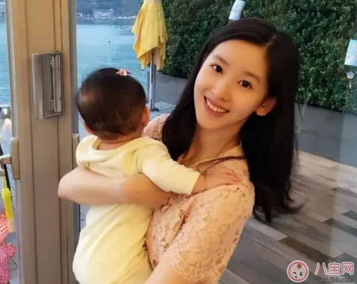 章澤天女兒多大了 奶茶妹妹章澤天有幾個孩子