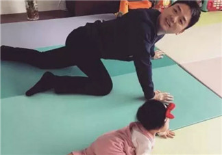 章澤天女兒多大了 奶茶妹妹章澤天有幾個孩子