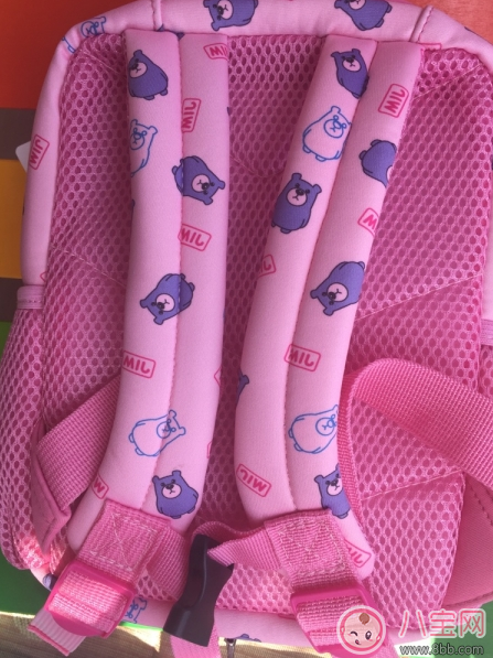 上學(xué)小書包用哪款好 uek幼兒園寶寶書包測評