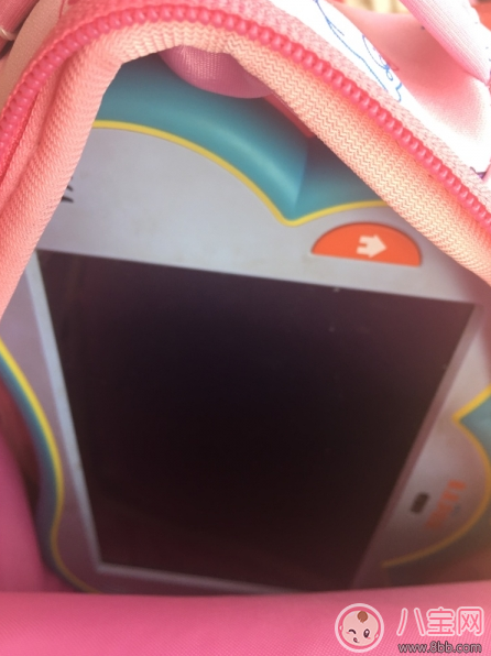 上學(xué)小書包用哪款好 uek幼兒園寶寶書包測評