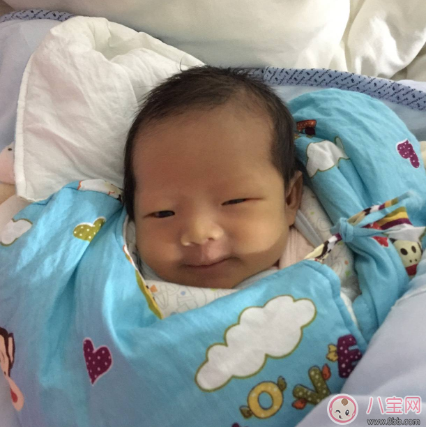 這樣的香蕉不要給孩子吃 孩子便秘只知道用香蕉你就錯(cuò)了 這樣的香蕉不要給孩子吃 孩子便秘只知道用香蕉你就錯(cuò)了