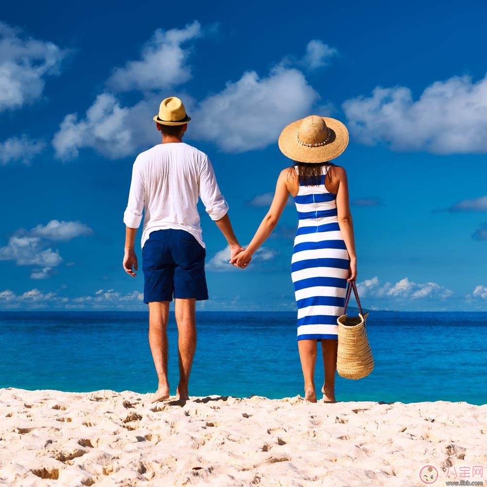 七夕送女朋友什么禮物好?200塊以內(nèi)，在線等，挺急的!