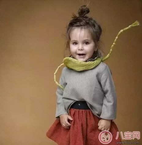 初秋需要給寶寶穿上一件肚兜嗎 初秋新生兒寶寶穿什么好 初秋需要給寶寶穿上一件肚兜嗎 初秋新生兒寶寶穿什么好