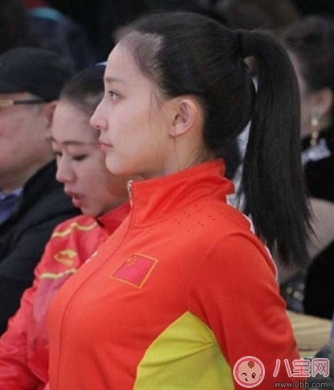 張豆豆為什么21歲就退役 張豆豆挺胸照照片【多圖】