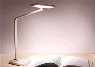 埋藏最深的視力殺手竟是臺燈 如何選擇合適的臺燈