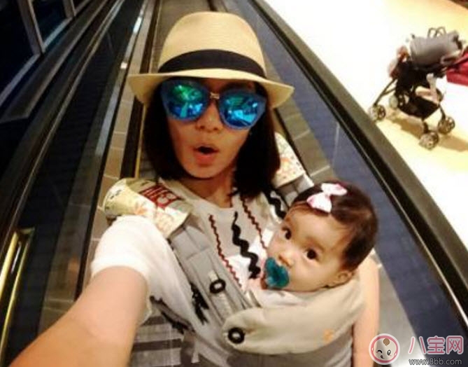 賈靜雯咘咘同款大全 咘咘同款牙膠背帶奶嘴圍兜全都有