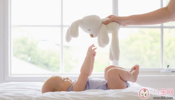 安撫寶寶的方法有哪些 必備5大安撫物品