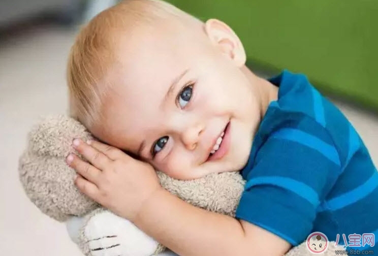 寶寶大腦發(fā)育需要幾種營(yíng)養(yǎng) 影響寶寶腦部發(fā)育的六大飲食習(xí)慣有哪些