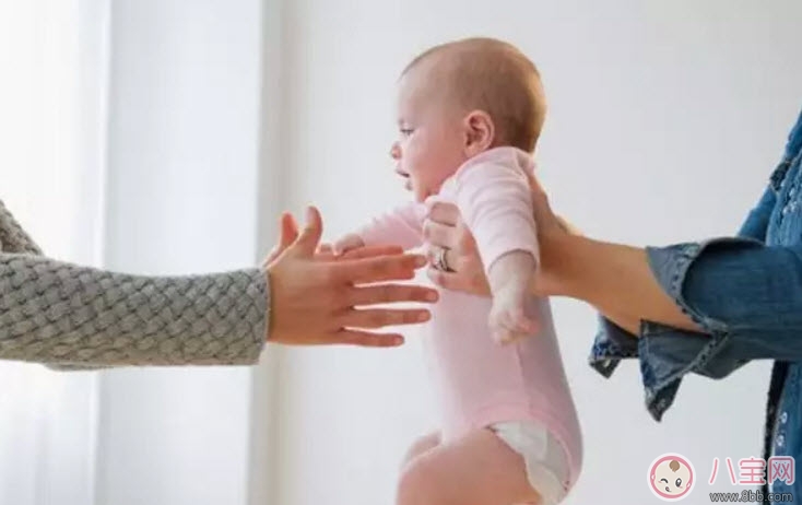 寶寶大腦發(fā)育需要幾種營(yíng)養(yǎng) 影響寶寶腦部發(fā)育的六大飲食習(xí)慣有哪些